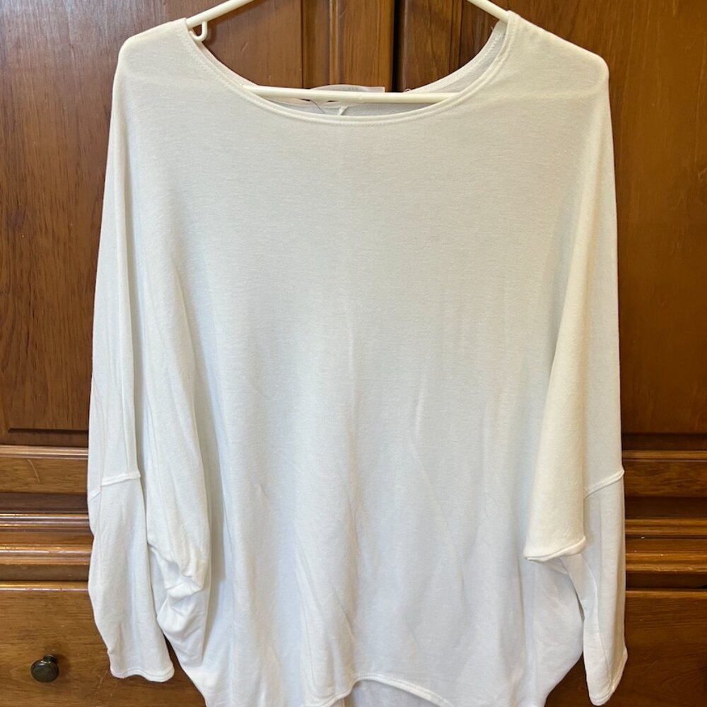 Black top & White Top Package